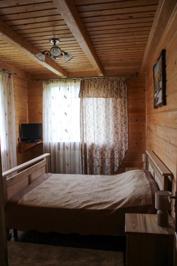Чорногірський Вітер Vila Verkhovyna Exterior foto